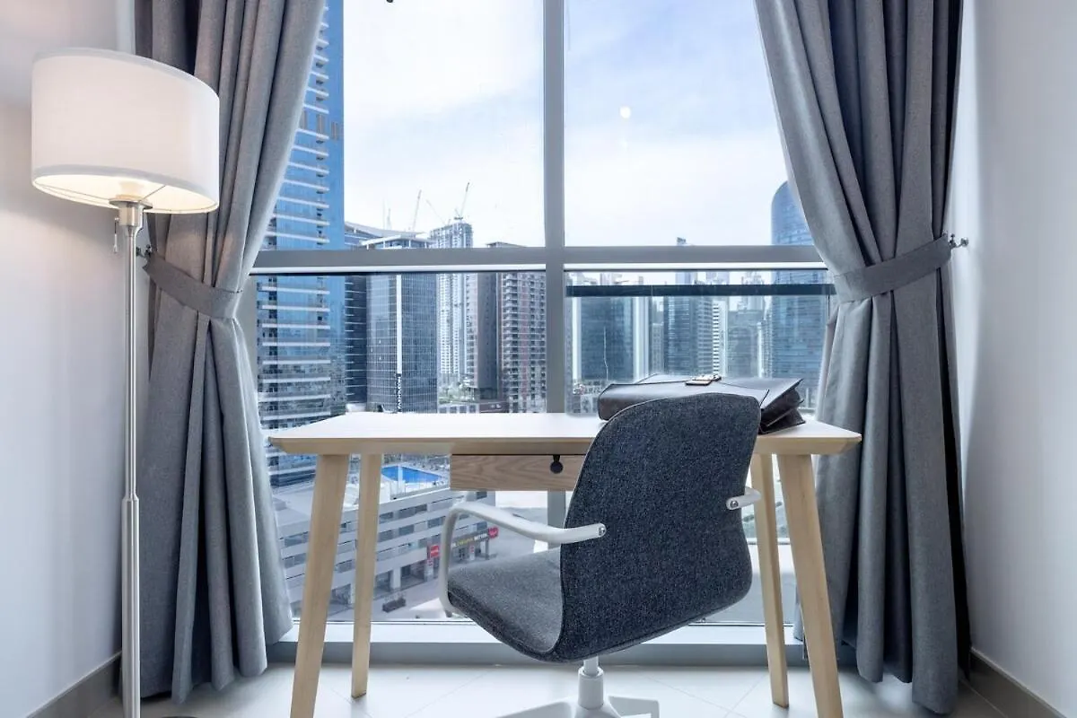 Luxury Downtown 1-Bedroom With Burj Khalifa Views Dubai