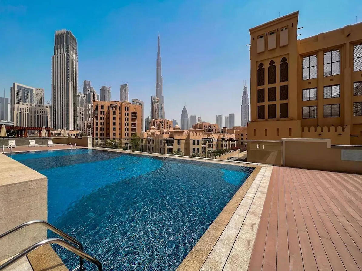 Apartment Luxury Downtown 1-Bedroom With Burj Khalifa Views Dubai